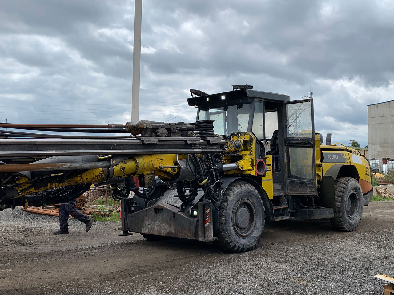 Atlas Copco L2C - Suuntaava porakone: kuva Atlas Copco L2C - Suuntaava porakone Atlas Copco L2C - Suuntaava porakone: kuva Atlas Copco L2C - Suuntaava porakone