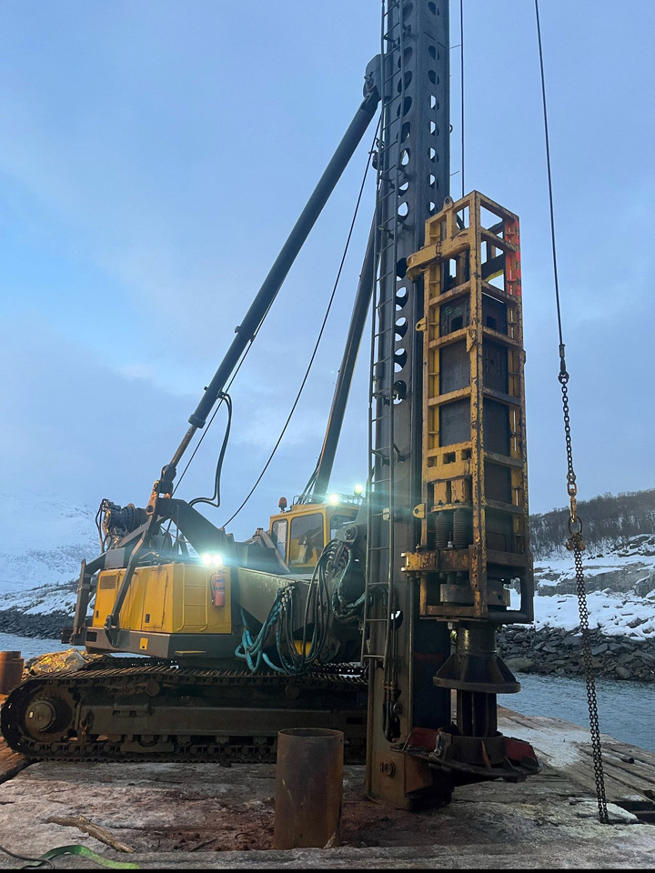 Banut 800 - Paalujuntta: kuva Banut 800 - Paalujuntta Banut 800 - Paalujuntta: kuva Banut 800 - Paalujuntta