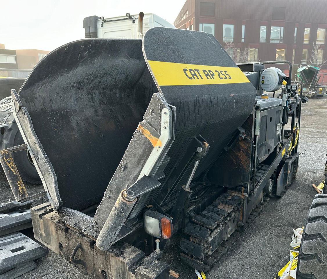 Caterpillar AP255 - Asfalttilevittimet: kuva Caterpillar AP255 - Asfalttilevittimet Caterpillar AP255 - Asfalttilevittimet: kuva Caterpillar AP255 - Asfalttilevittimet