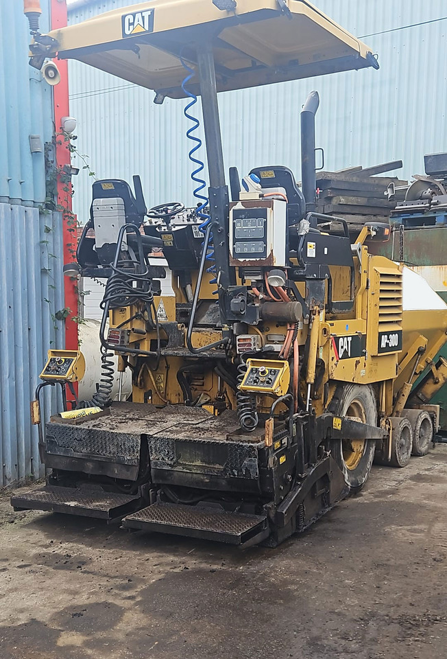 Caterpillar AP300D - Asfalttilevittimet: kuva Caterpillar AP300D - Asfalttilevittimet Caterpillar AP300D - Asfalttilevittimet: kuva Caterpillar AP300D - Asfalttilevittimet