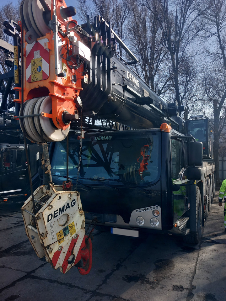 Demag AC130-5 - Ajoneuvonosturi: kuva Demag AC130-5 - Ajoneuvonosturi Demag AC130-5 - Ajoneuvonosturi: kuva Demag AC130-5 - Ajoneuvonosturi