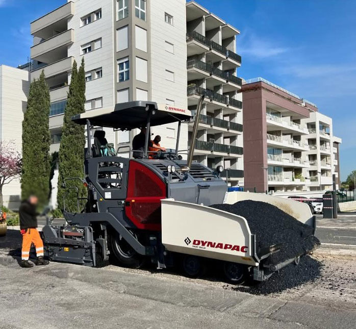 Dynapac SD2500WS - Asfalttilevittimet: kuva Dynapac SD2500WS - Asfalttilevittimet Dynapac SD2500WS - Asfalttilevittimet: kuva Dynapac SD2500WS - Asfalttilevittimet