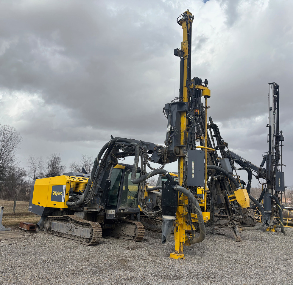 Epiroc SmartROC T45-11 - Porakone: kuva Epiroc SmartROC T45-11 - Porakone Epiroc SmartROC T45-11 - Porakone: kuva Epiroc SmartROC T45-11 - Porakone