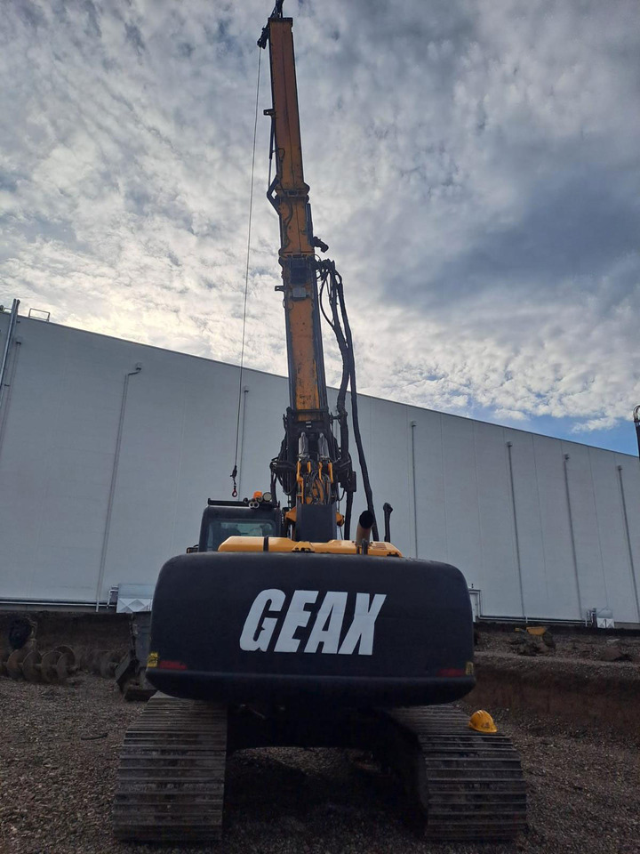 Geax EK110 - Paalujuntta: kuva Geax EK110 - Paalujuntta Geax EK110 - Paalujuntta: kuva Geax EK110 - Paalujuntta