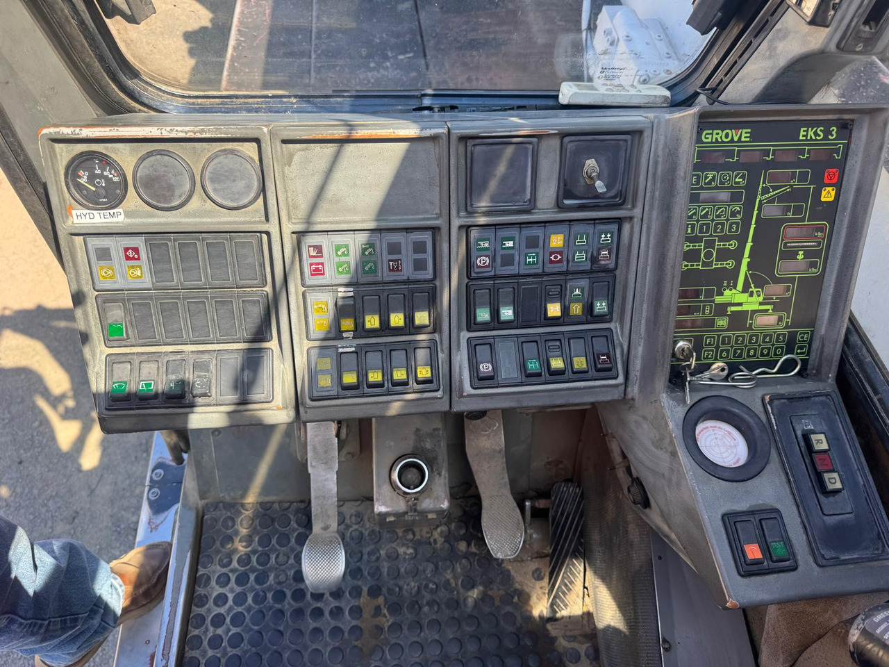 Grove GMK 4070 - Ajoneuvonosturi: kuva Grove GMK 4070 - Ajoneuvonosturi Grove GMK 4070 - Ajoneuvonosturi: kuva Grove GMK 4070 - Ajoneuvonosturi