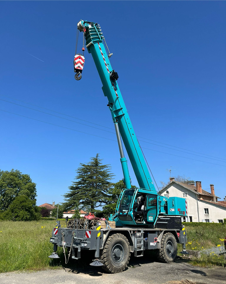 Grove RT550E - Ajoneuvonosturi: kuva Grove RT550E - Ajoneuvonosturi Grove RT550E - Ajoneuvonosturi: kuva Grove RT550E - Ajoneuvonosturi