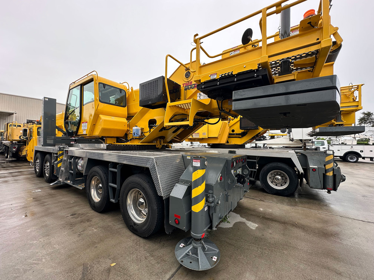 Grove TMS800-E - Ajoneuvonosturi: kuva Grove TMS800-E - Ajoneuvonosturi Grove TMS800-E - Ajoneuvonosturi: kuva Grove TMS800-E - Ajoneuvonosturi