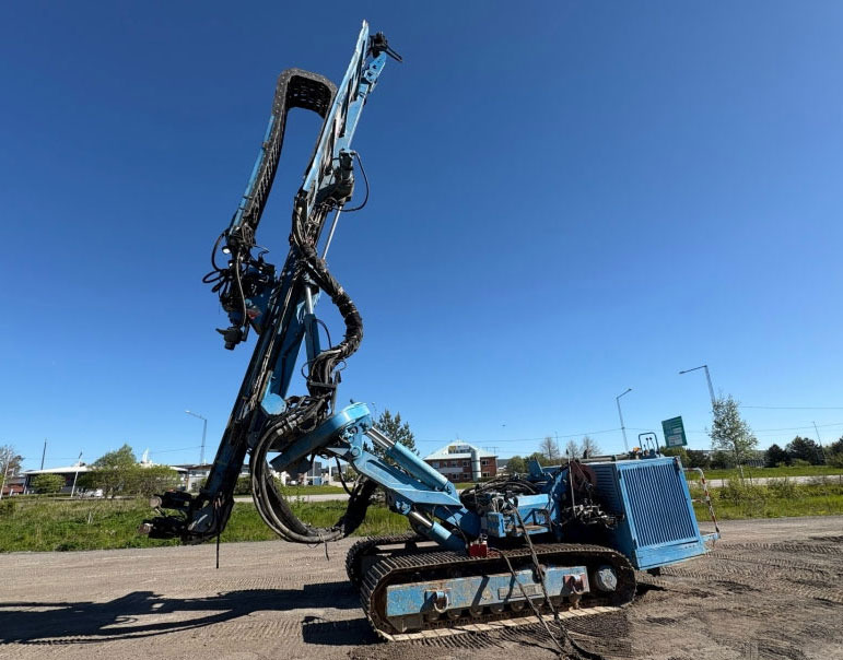 Klemm KR 807-7F - Paalujuntta: kuva Klemm KR 807-7F - Paalujuntta Klemm KR 807-7F - Paalujuntta: kuva Klemm KR 807-7F - Paalujuntta
