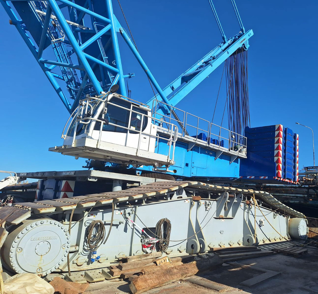 Liebherr LR 1750-2 - Telaketjunosturi: kuva Liebherr LR 1750-2 - Telaketjunosturi Liebherr LR 1750-2 - Telaketjunosturi: kuva Liebherr LR 1750-2 - Telaketjunosturi