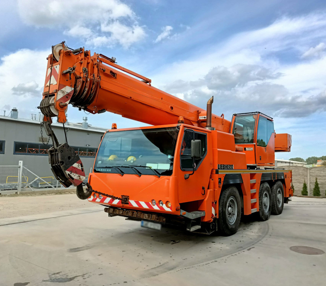 Liebherr LTM 1045-3.1 - Ajoneuvonosturi: kuva Liebherr LTM 1045-3.1 - Ajoneuvonosturi Liebherr LTM 1045-3.1 - Ajoneuvonosturi: kuva Liebherr LTM 1045-3.1 - Ajoneuvonosturi
