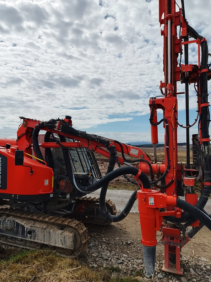 Sandvik DX800 - Porakone: kuva Sandvik DX800 - Porakone Sandvik DX800 - Porakone: kuva Sandvik DX800 - Porakone