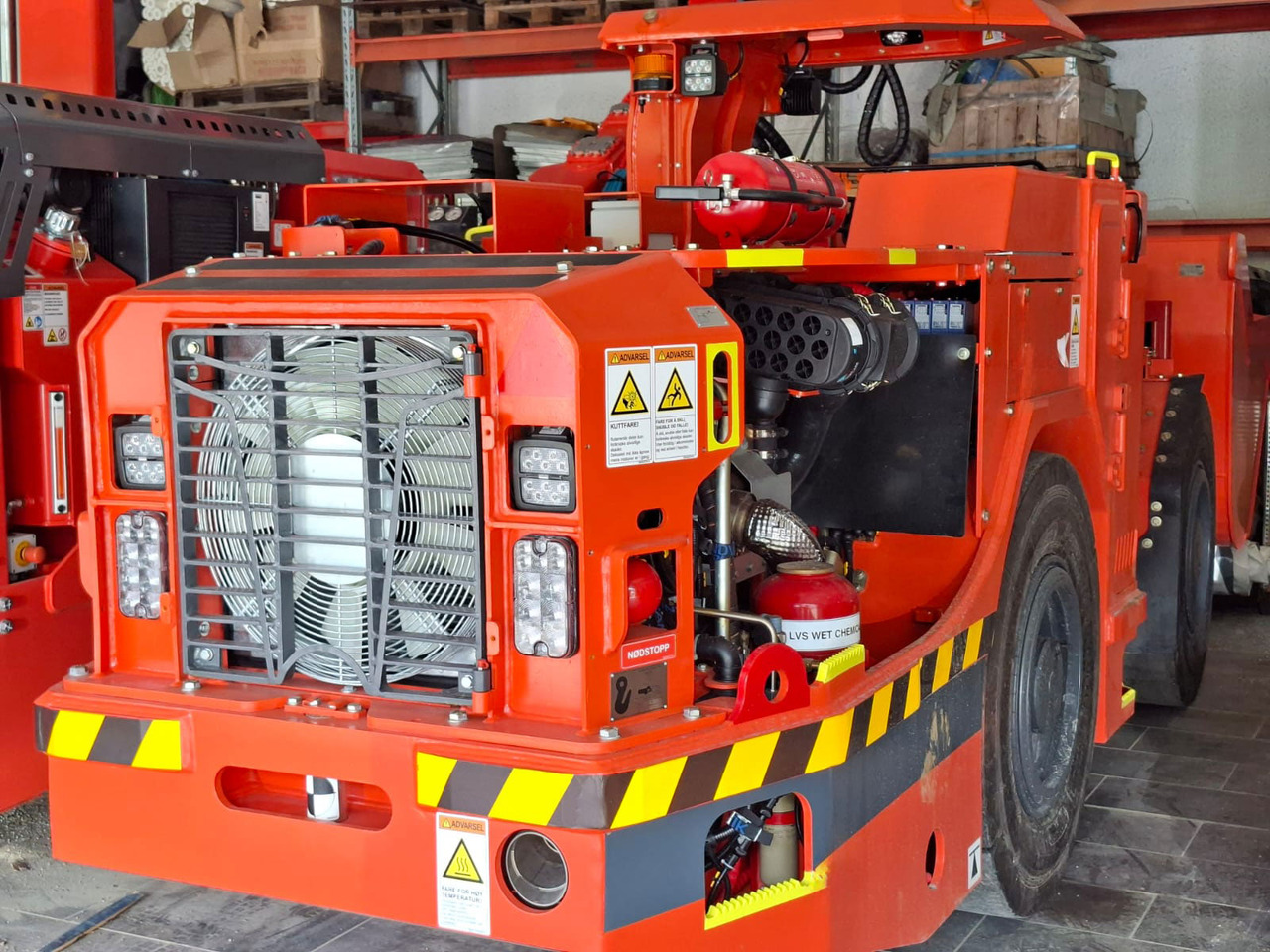 Sandvik LH202 - Kaivostoiminta kone: kuva Sandvik LH202 - Kaivostoiminta kone Sandvik LH202 - Kaivostoiminta kone: kuva Sandvik LH202 - Kaivostoiminta kone