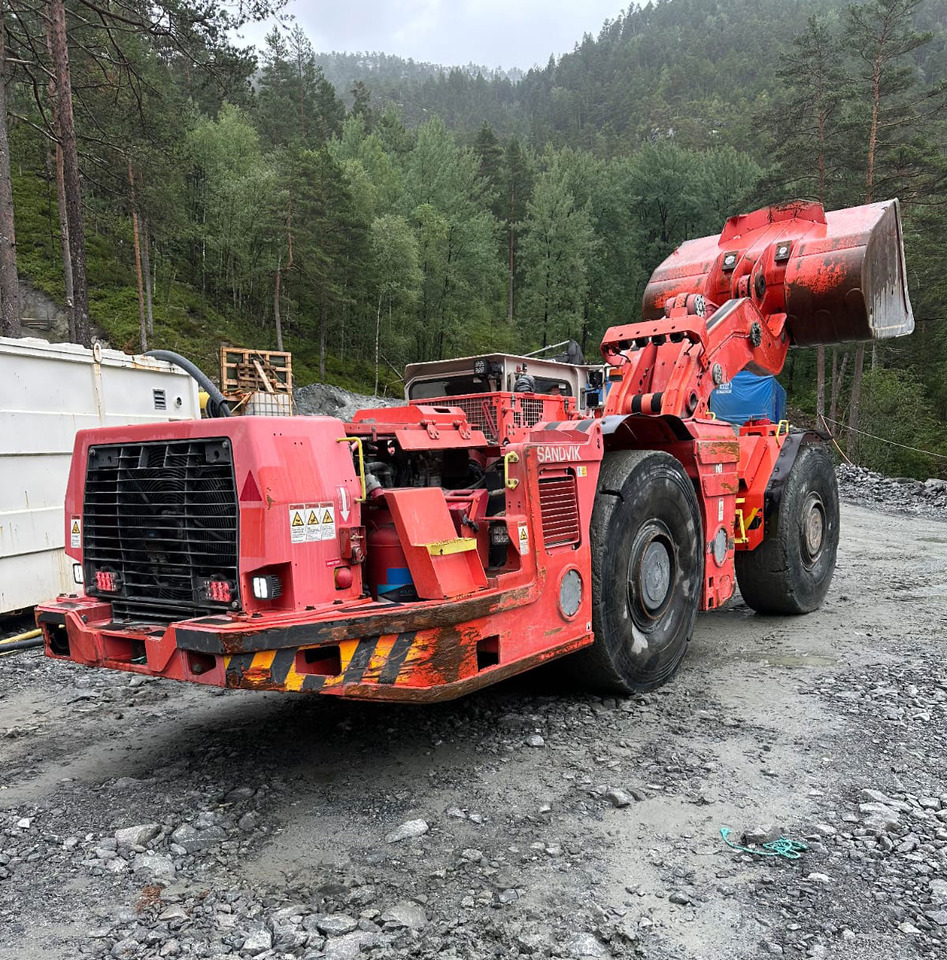 Sandvik LH410 - Kaivostoiminta kone: kuva Sandvik LH410 - Kaivostoiminta kone Sandvik LH410 - Kaivostoiminta kone: kuva Sandvik LH410 - Kaivostoiminta kone