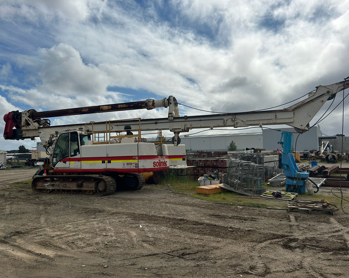 Soilmec SR-30 - Paalujuntta: kuva Soilmec SR-30 - Paalujuntta Soilmec SR-30 - Paalujuntta: kuva Soilmec SR-30 - Paalujuntta