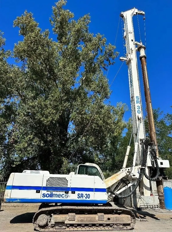 Soilmec SR-30 - Paalujuntta: kuva Soilmec SR-30 - Paalujuntta Soilmec SR-30 - Paalujuntta: kuva Soilmec SR-30 - Paalujuntta
