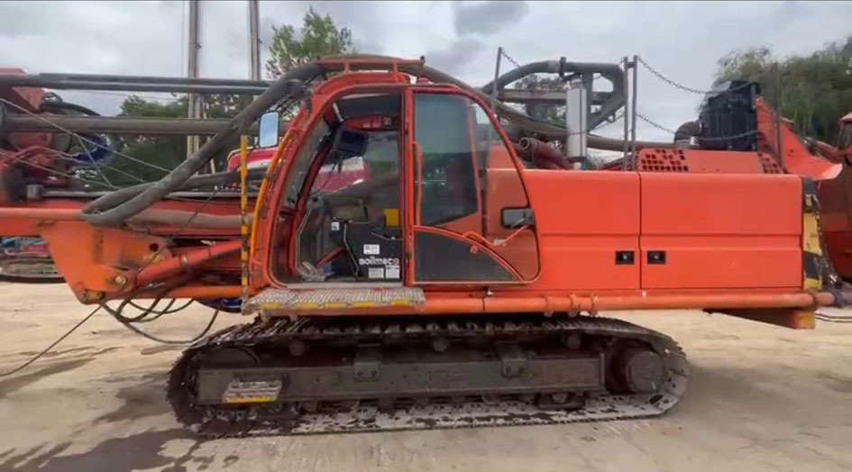 Soilmec SR-30 - Paalujuntta: kuva Soilmec SR-30 - Paalujuntta Soilmec SR-30 - Paalujuntta: kuva Soilmec SR-30 - Paalujuntta