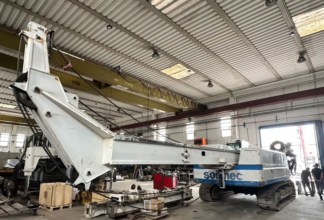Soilmec SR-30 - Paalujuntta: kuva Soilmec SR-30 - Paalujuntta Soilmec SR-30 - Paalujuntta: kuva Soilmec SR-30 - Paalujuntta