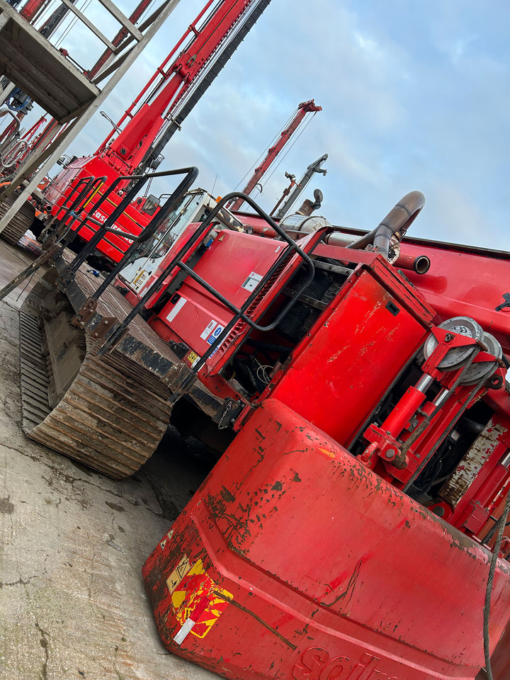 Soilmec SR-70 - Paalujuntta: kuva Soilmec SR-70 - Paalujuntta Soilmec SR-70 - Paalujuntta: kuva Soilmec SR-70 - Paalujuntta