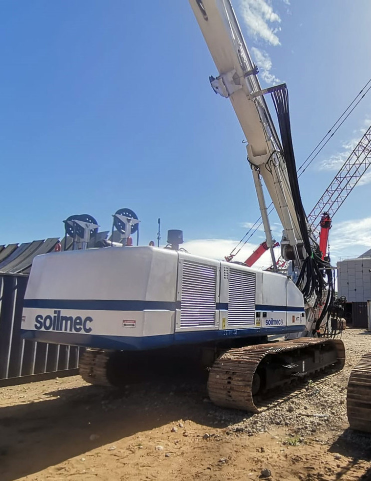 Soilmec SR-70 - Paalujuntta: kuva Soilmec SR-70 - Paalujuntta Soilmec SR-70 - Paalujuntta: kuva Soilmec SR-70 - Paalujuntta