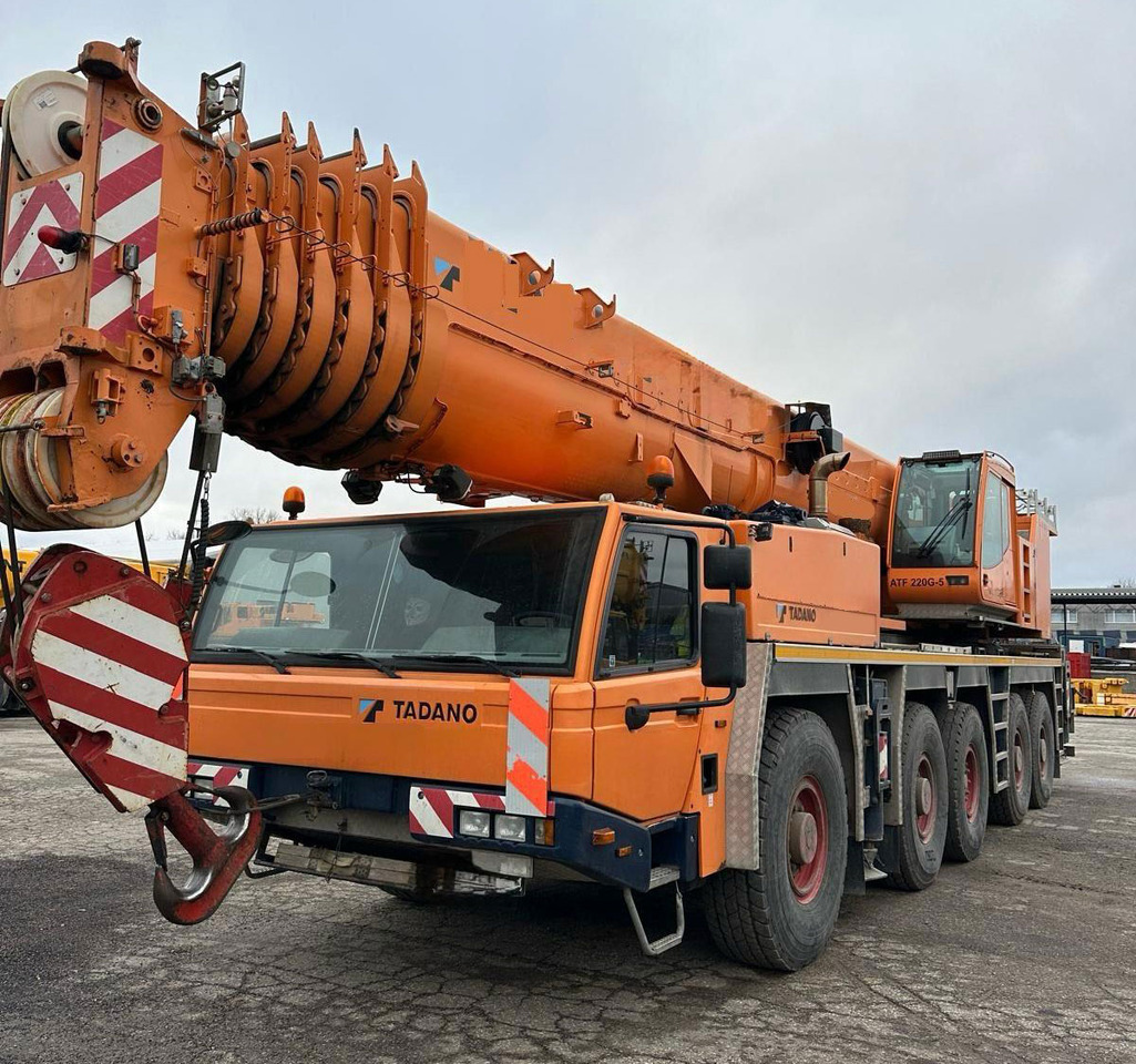 Tadano Faun ATF 220G-5 - Ajoneuvonosturi: kuva Tadano Faun ATF 220G-5 - Ajoneuvonosturi Tadano Faun ATF 220G-5 - Ajoneuvonosturi: kuva Tadano Faun ATF 220G-5 - Ajoneuvonosturi