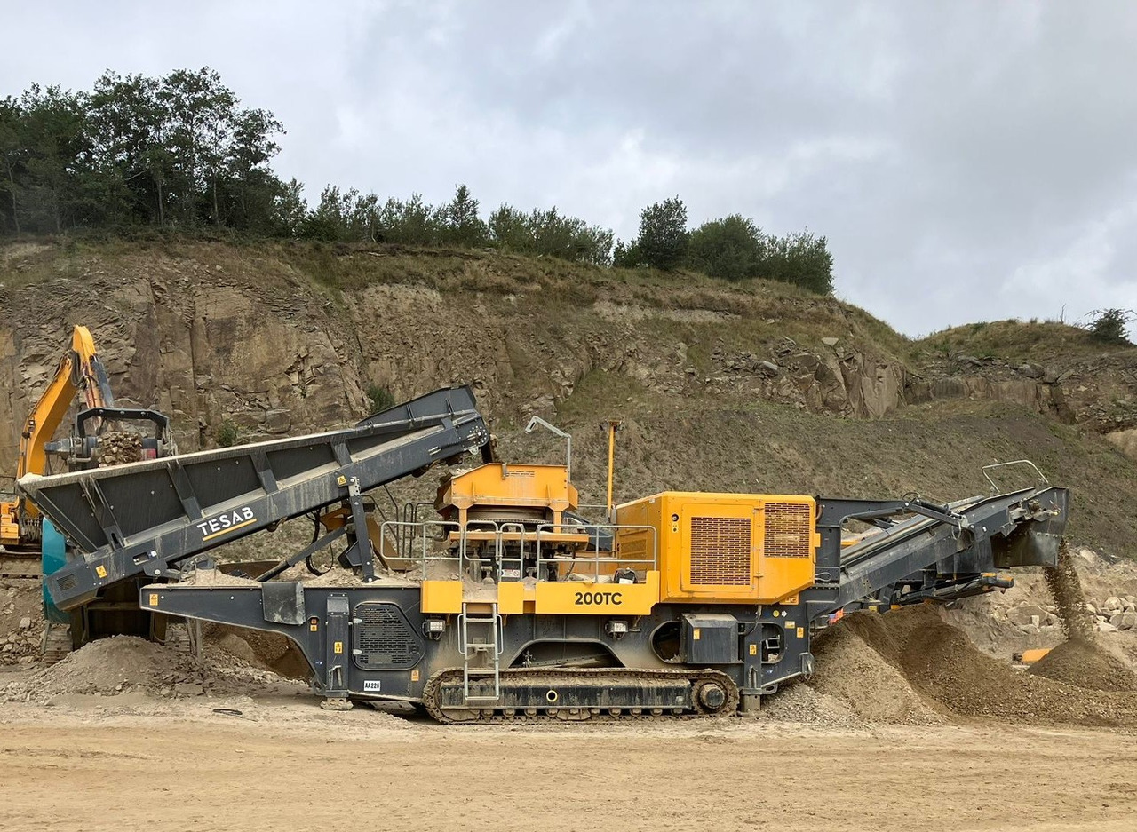 Tesab 200TC - Kartiomurskain: kuva Tesab 200TC - Kartiomurskain Tesab 200TC - Kartiomurskain: kuva Tesab 200TC - Kartiomurskain