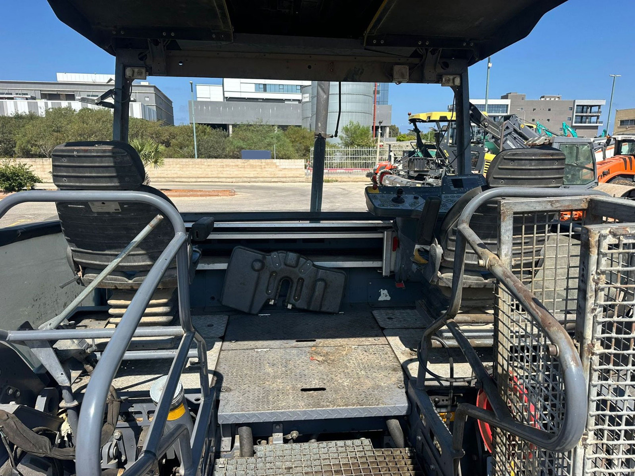 Vogele 2100-3i - Asfalttilevittimet: kuva Vogele 2100-3i - Asfalttilevittimet Vogele 2100-3i - Asfalttilevittimet: kuva Vogele 2100-3i - Asfalttilevittimet