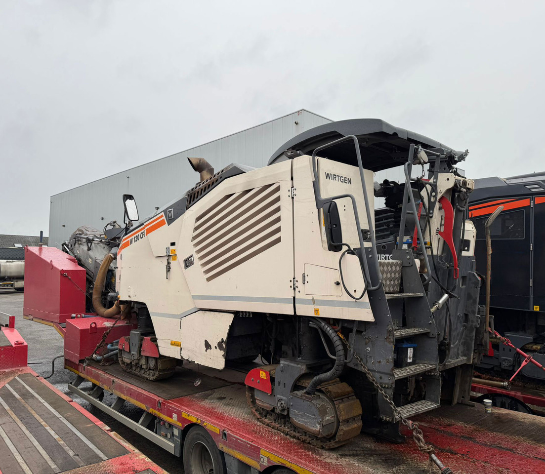 Wirtgen W 120 CFI - Asfalttijyrsimen: kuva Wirtgen W 120 CFI - Asfalttijyrsimen Wirtgen W 120 CFI - Asfalttijyrsimen: kuva Wirtgen W 120 CFI - Asfalttijyrsimen