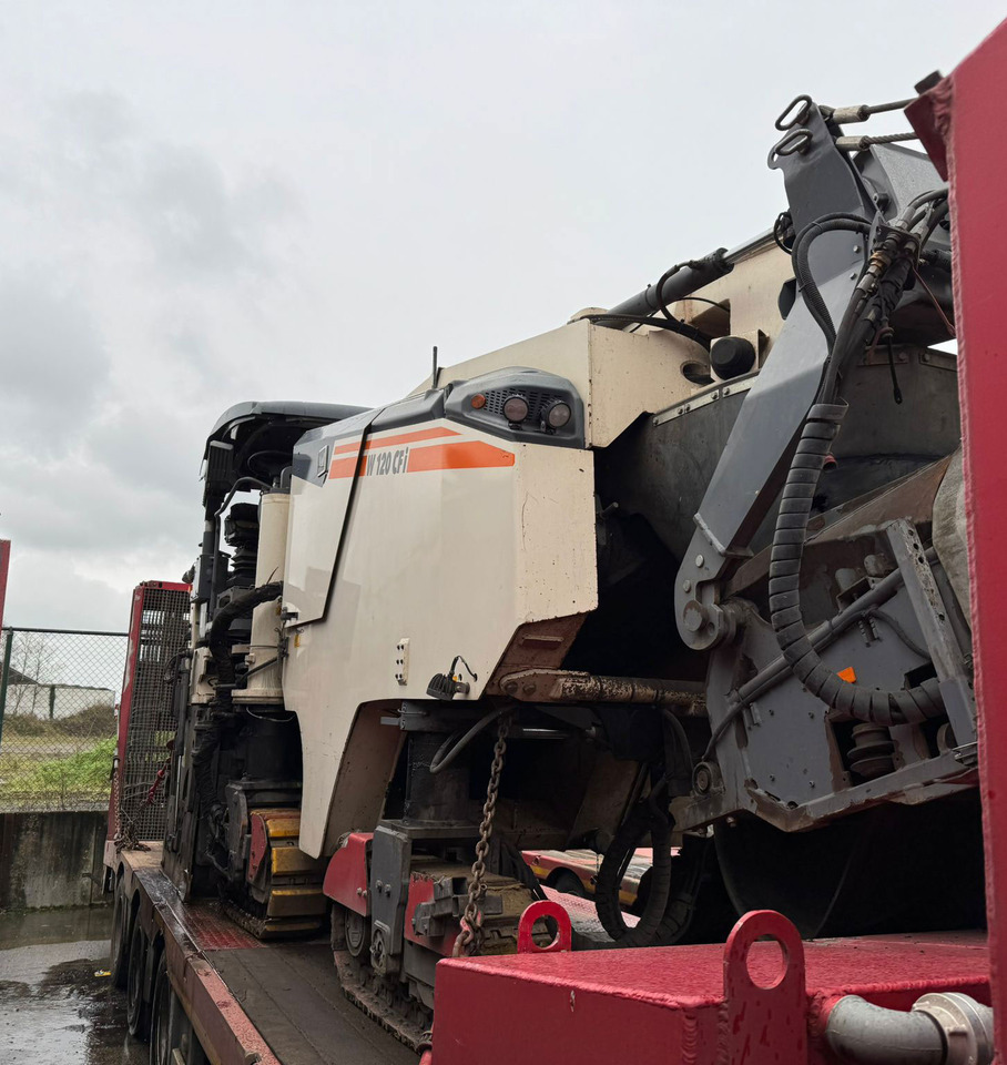 Wirtgen W 120 CFI - Asfalttijyrsimen: kuva Wirtgen W 120 CFI - Asfalttijyrsimen Wirtgen W 120 CFI - Asfalttijyrsimen: kuva Wirtgen W 120 CFI - Asfalttijyrsimen