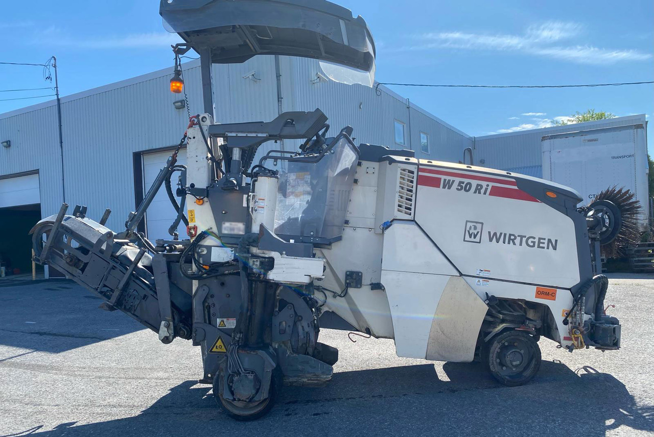 Wirtgen W 50 Ri - Asfalttijyrsimen: kuva Wirtgen W 50 Ri - Asfalttijyrsimen Wirtgen W 50 Ri - Asfalttijyrsimen: kuva Wirtgen W 50 Ri - Asfalttijyrsimen