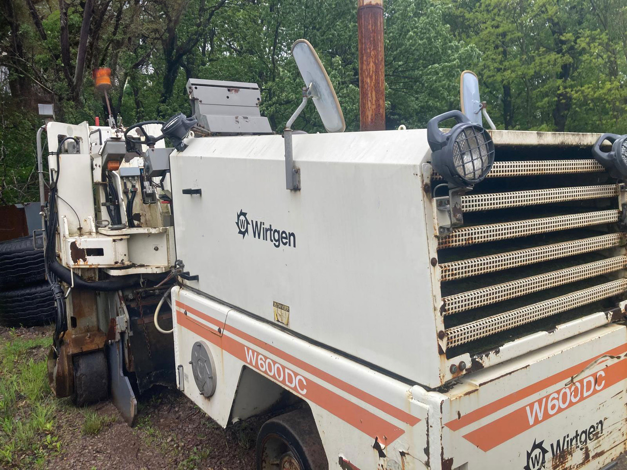 Wirtgen W 600 DC - Asfalttijyrsimen: kuva Wirtgen W 600 DC - Asfalttijyrsimen Wirtgen W 600 DC - Asfalttijyrsimen: kuva Wirtgen W 600 DC - Asfalttijyrsimen