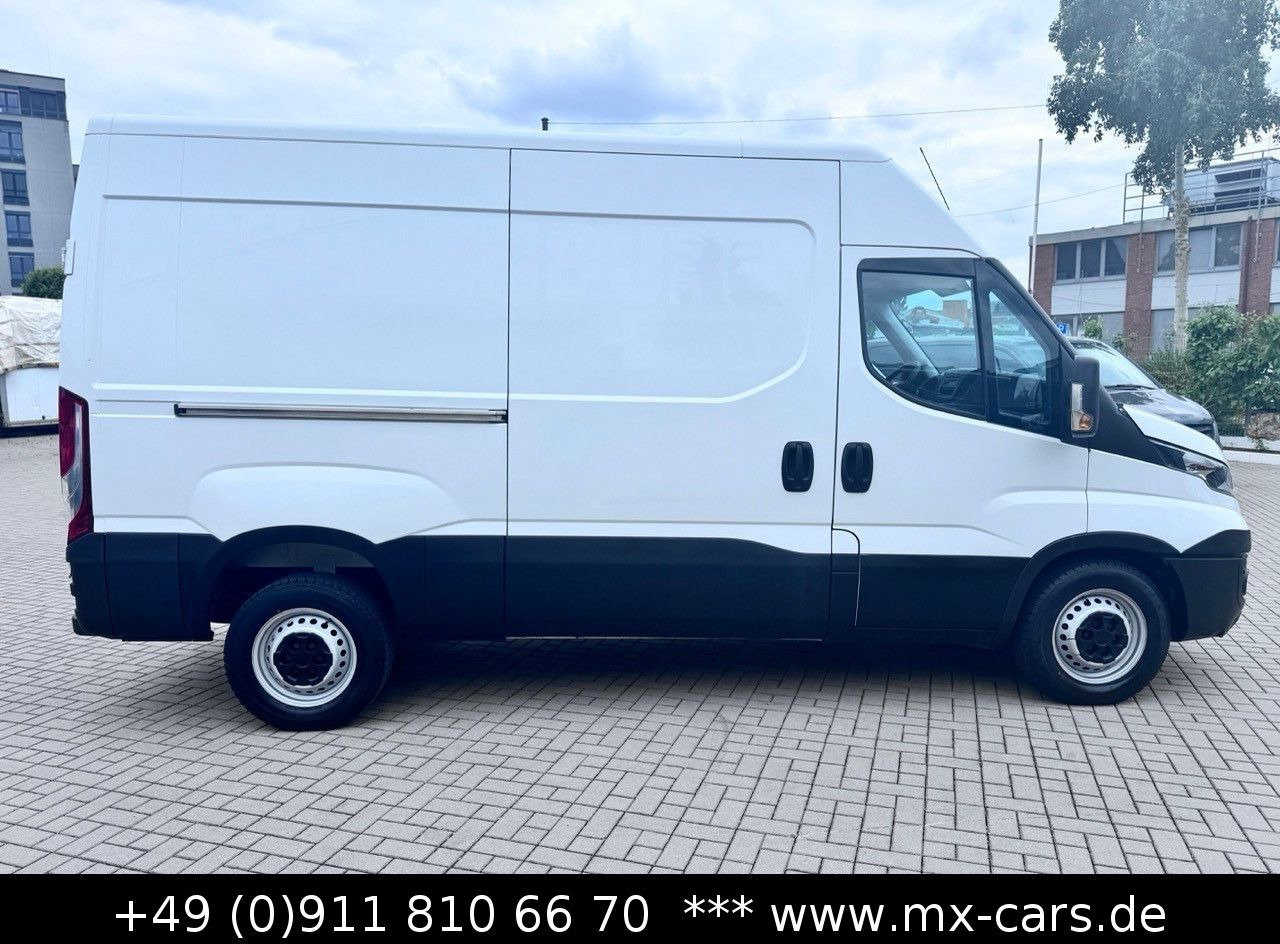 Iveco Daily 35S11 Kasten L2H2 - Pakettiauto: kuva Iveco Daily 35S11 Kasten L2H2 - Pakettiauto Iveco Daily 35S11 Kasten L2H2 - Pakettiauto: kuva Iveco Daily 35S11 Kasten L2H2 - Pakettiauto