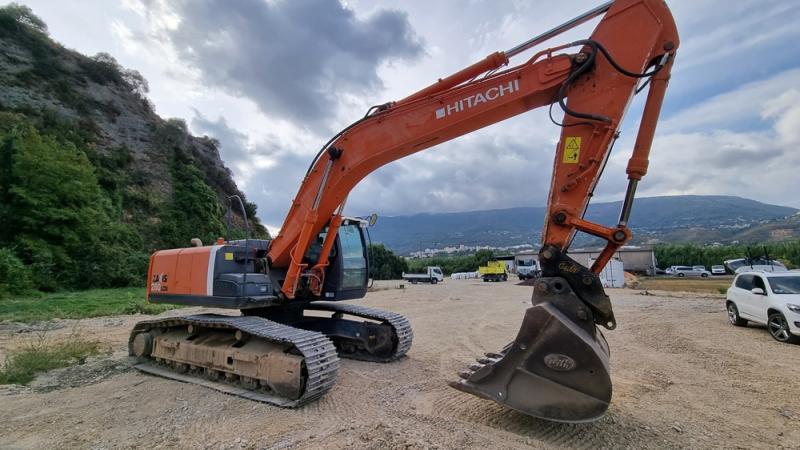 Hitachi ZX280 - Telakaivukone: kuva Hitachi ZX280 - Telakaivukone Hitachi ZX280 - Telakaivukone: kuva Hitachi ZX280 - Telakaivukone