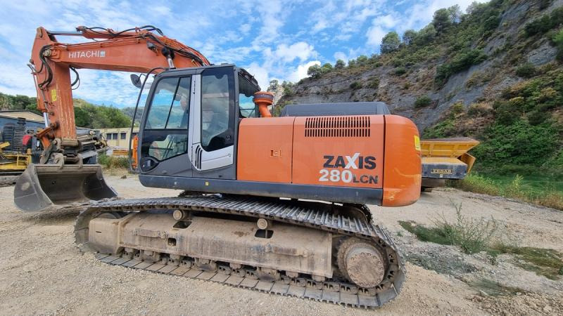 Hitachi ZX280 - Telakaivukone: kuva Hitachi ZX280 - Telakaivukone Hitachi ZX280 - Telakaivukone: kuva Hitachi ZX280 - Telakaivukone