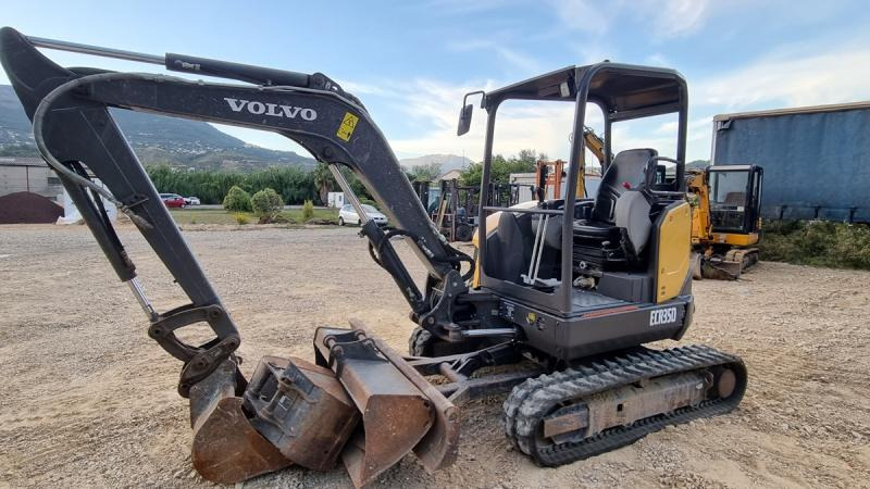Volvo ECR35D - Minikuormaaja: kuva Volvo ECR35D - Minikuormaaja Volvo ECR35D - Minikuormaaja: kuva Volvo ECR35D - Minikuormaaja