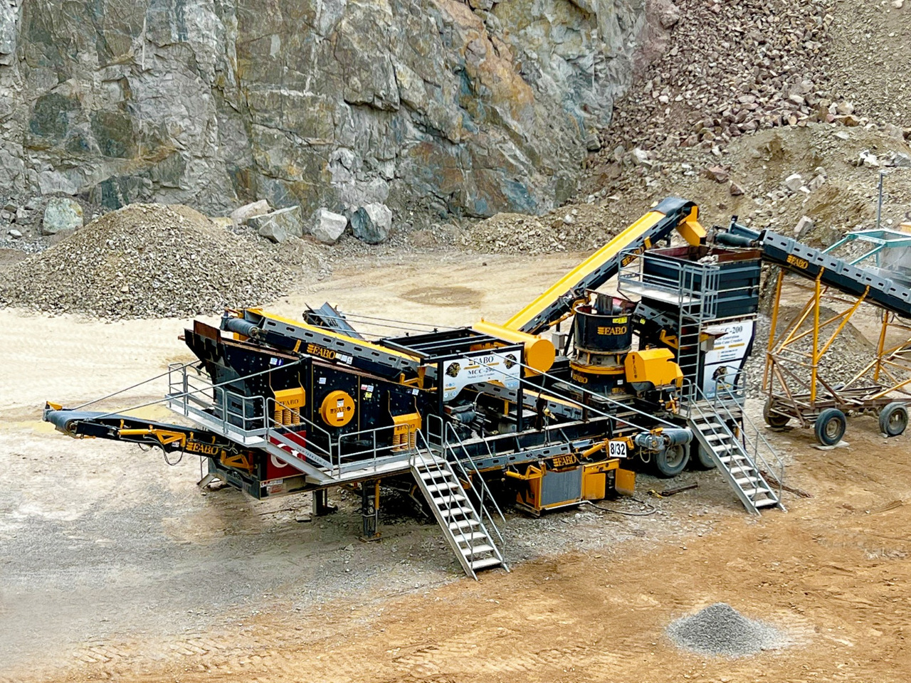 FABO Mobile crusher - Mobiilimurskain: kuva FABO Mobile crusher - Mobiilimurskain FABO Mobile crusher - Mobiilimurskain: kuva FABO Mobile crusher - Mobiilimurskain
