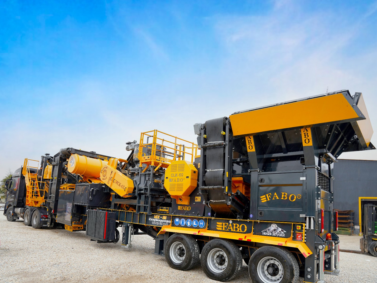 FABO Mobile crushers - Mobiilimurskain: kuva FABO Mobile crushers - Mobiilimurskain FABO Mobile crushers - Mobiilimurskain: kuva FABO Mobile crushers - Mobiilimurskain