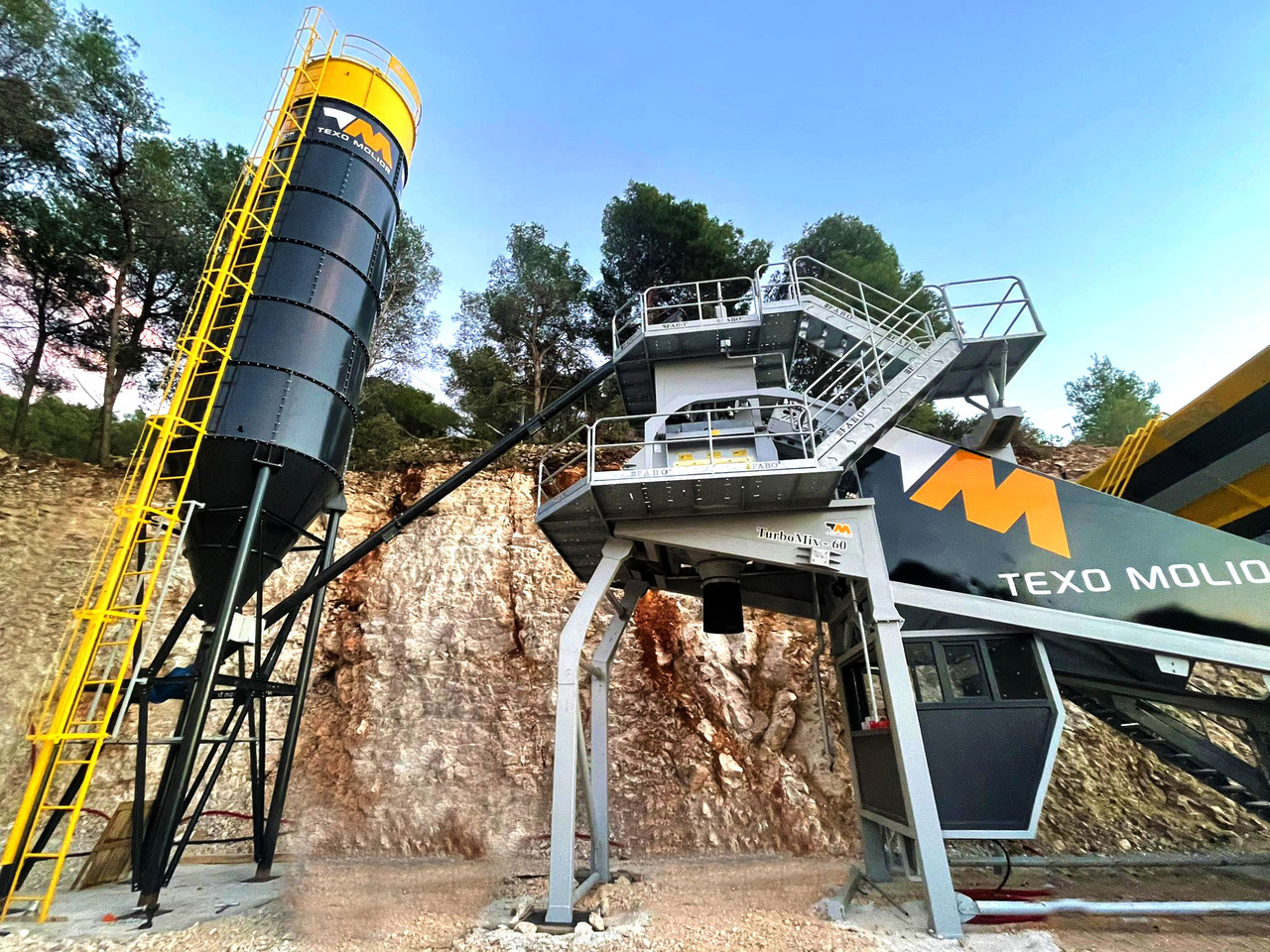 FABO mobile concrete batching plant - Betoniasema: kuva FABO mobile concrete batching plant - Betoniasema FABO mobile concrete batching plant - Betoniasema: kuva FABO mobile concrete batching plant - Betoniasema