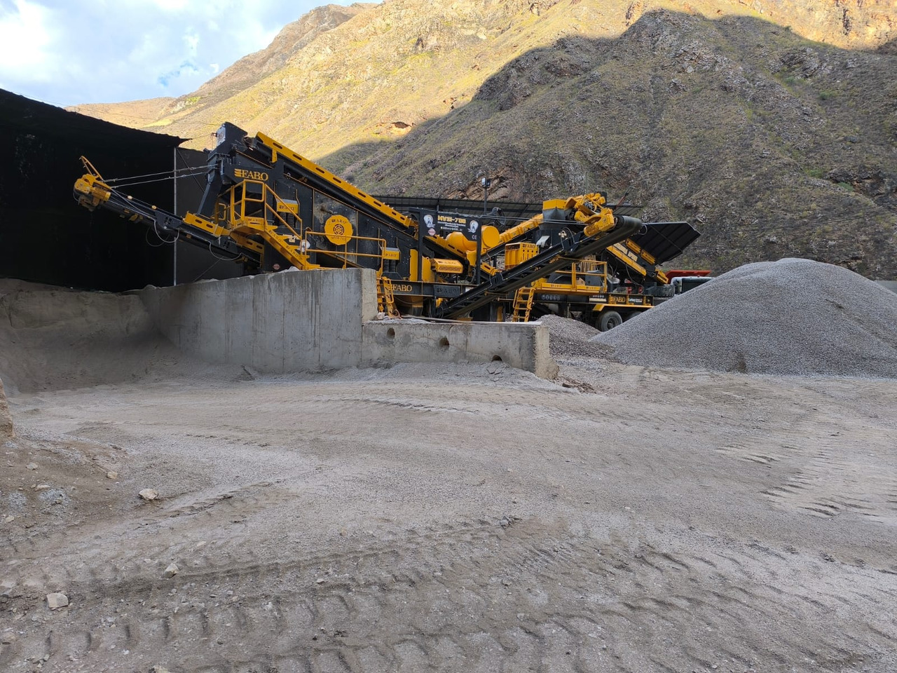 FABO mobile impact crusher - Iskumurskain: kuva FABO mobile impact crusher - Iskumurskain FABO mobile impact crusher - Iskumurskain: kuva FABO mobile impact crusher - Iskumurskain