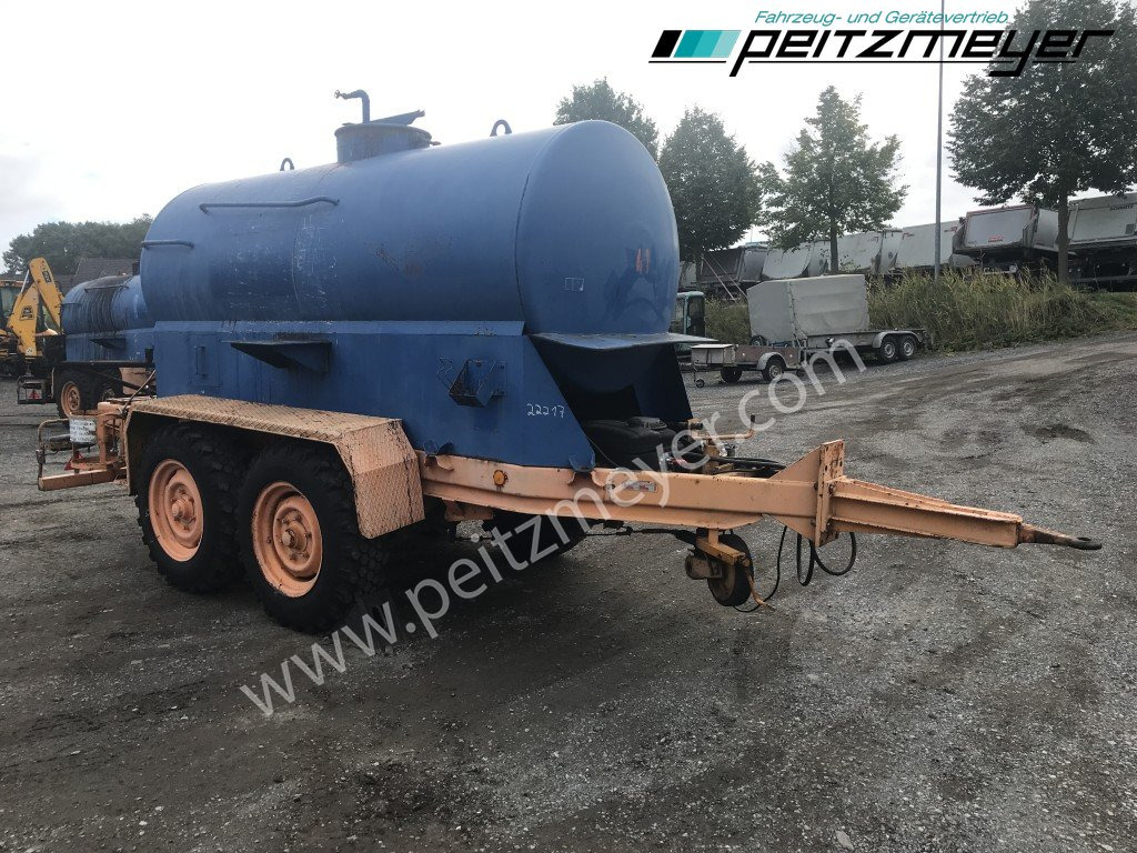 BATHE TANDEMANHÄNGER Bitum / Teerkocher 3,5 m³ Hatz Diesel-Motor 1 B 40 - Bitumin levittäjä: kuva BATHE TANDEMANHÄNGER Bitum / Teerkocher 3,5 m³ Hatz Diesel-Motor 1 B 40 - Bitumin levittäjä BATHE TANDEMANHÄNGER Bitum / Teerkocher 3,5 m³ Hatz Diesel-Motor 1 B 40 - Bitumin levittäjä: kuva BATHE TANDEMANHÄNGER Bitum / Teerkocher 3,5 m³ Hatz Diesel-Motor 1 B 40 - Bitumin levittäjä