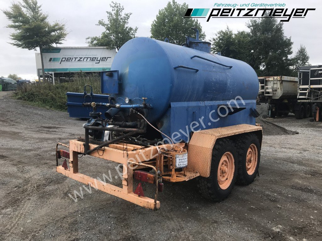 BATHE TANDEMANHÄNGER Bitum / Teerkocher 3,5 m³ Hatz Diesel-Motor 1 B 40 - Bitumin levittäjä: kuva BATHE TANDEMANHÄNGER Bitum / Teerkocher 3,5 m³ Hatz Diesel-Motor 1 B 40 - Bitumin levittäjä BATHE TANDEMANHÄNGER Bitum / Teerkocher 3,5 m³ Hatz Diesel-Motor 1 B 40 - Bitumin levittäjä: kuva BATHE TANDEMANHÄNGER Bitum / Teerkocher 3,5 m³ Hatz Diesel-Motor 1 B 40 - Bitumin levittäjä
