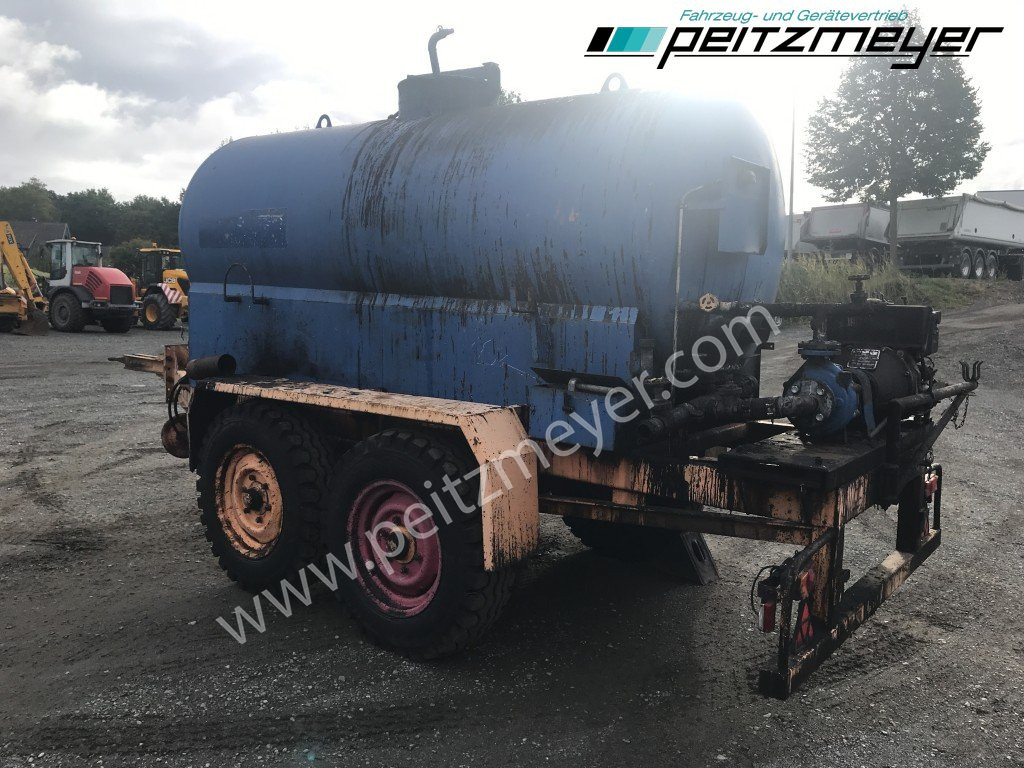 BATHE TANDEMANHÄNGER Bitum / Teerkocher 3,5 m³ Hatz Diesel-Motor 1 B 40 - Bitumin levittäjä: kuva BATHE TANDEMANHÄNGER Bitum / Teerkocher 3,5 m³ Hatz Diesel-Motor 1 B 40 - Bitumin levittäjä BATHE TANDEMANHÄNGER Bitum / Teerkocher 3,5 m³ Hatz Diesel-Motor 1 B 40 - Bitumin levittäjä: kuva BATHE TANDEMANHÄNGER Bitum / Teerkocher 3,5 m³ Hatz Diesel-Motor 1 B 40 - Bitumin levittäjä