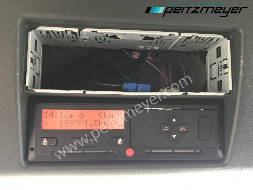 Juomien kuljetukseen kuorma-auto MAN TGS 26.360 FL Ewers Getränke + LBW 2 x AHK, Lenkachse, Kupplung neu: kuva Juomien kuljetukseen kuorma-auto MAN TGS 26.360 FL Ewers Getränke + LBW 2 x AHK, Lenkachse, Kupplung neu