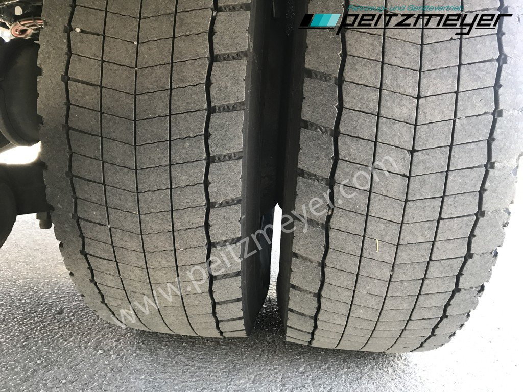 Refrigeraattori kuorma-auto MERCEDES-BENZ Atego 1530 L Tiefkühlkoffer m. LBW, Thermoking T 1200 faltb. LBW 1,5 t., Seitentür, Trennwand: kuva Refrigeraattori kuorma-auto MERCEDES-BENZ Atego 1530 L Tiefkühlkoffer m. LBW, Thermoking T 1200 faltb. LBW 1,5 t., Seitentür, Trennwand