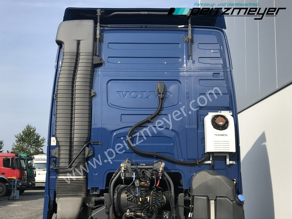 Vetopöytäauto VOLVO FH 420 Lowliner Mega: kuva Vetopöytäauto VOLVO FH 420 Lowliner Mega
