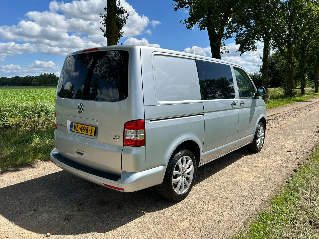 Volkswagen Transporter 2.0 TDI Bleumotion Technology L1 H1 114 PK apk 14-12-2024 Airco NL - Pieni pakettiauto: kuva Volkswagen Transporter 2.0 TDI Bleumotion Technology L1 H1 114 PK apk 14-12-2024 Airco NL - Pieni pakettiauto Volkswagen Transporter 2.0 TDI Bleumotion Technology L1 H1 114 PK apk 14-12-2024 Airco NL - Pieni pakettiauto: kuva Volkswagen Transporter 2.0 TDI Bleumotion Technology L1 H1 114 PK apk 14-12-2024 Airco NL - Pieni pakettiauto