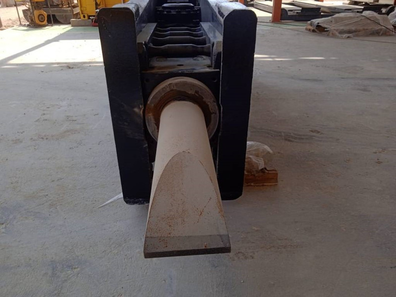 Cat H180GC Hammer (2 pcs available in Abu Dhabi) - Iskuvasara - Rakennuskoneet: kuva Cat H180GC Hammer (2 pcs available in Abu Dhabi) - Iskuvasara - Rakennuskoneet Cat H180GC Hammer (2 pcs available in Abu Dhabi) - Iskuvasara - Rakennuskoneet: kuva Cat H180GC Hammer (2 pcs available in Abu Dhabi) - Iskuvasara - Rakennuskoneet