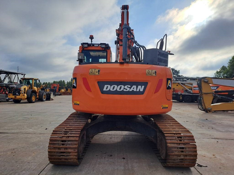Doosan DX 235 LCR-5 - Telakaivukone: kuva Doosan DX 235 LCR-5 - Telakaivukone Doosan DX 235 LCR-5 - Telakaivukone: kuva Doosan DX 235 LCR-5 - Telakaivukone