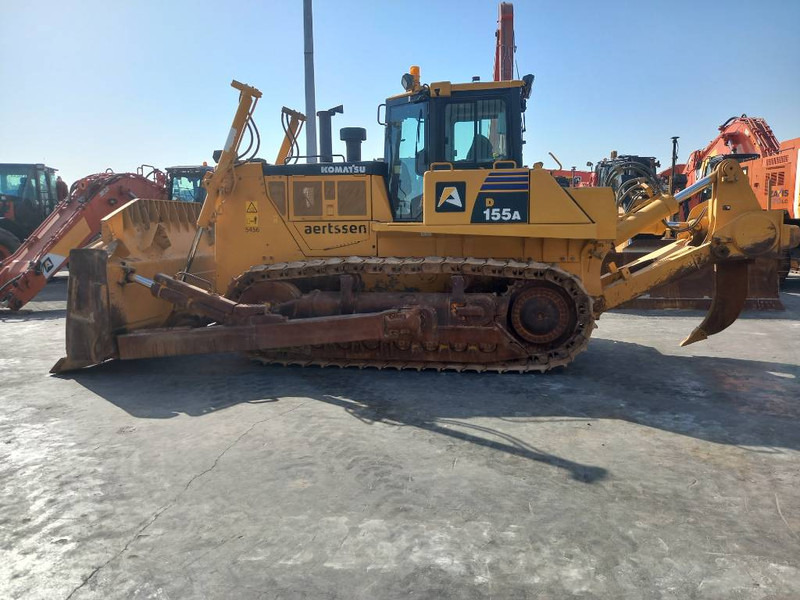 Komatsu D155A-6R (4 Pcs available in Abu Dhabi) - Puskutraktori: kuva Komatsu D155A-6R (4 Pcs available in Abu Dhabi) - Puskutraktori Komatsu D155A-6R (4 Pcs available in Abu Dhabi) - Puskutraktori: kuva Komatsu D155A-6R (4 Pcs available in Abu Dhabi) - Puskutraktori