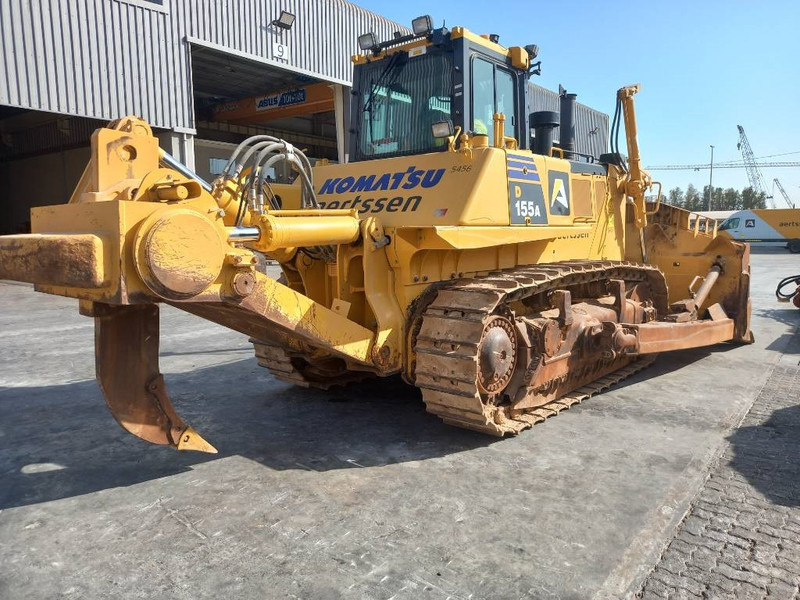 Komatsu D155A-6R (4 Pcs available in Abu Dhabi) - Puskutraktori: kuva Komatsu D155A-6R (4 Pcs available in Abu Dhabi) - Puskutraktori Komatsu D155A-6R (4 Pcs available in Abu Dhabi) - Puskutraktori: kuva Komatsu D155A-6R (4 Pcs available in Abu Dhabi) - Puskutraktori