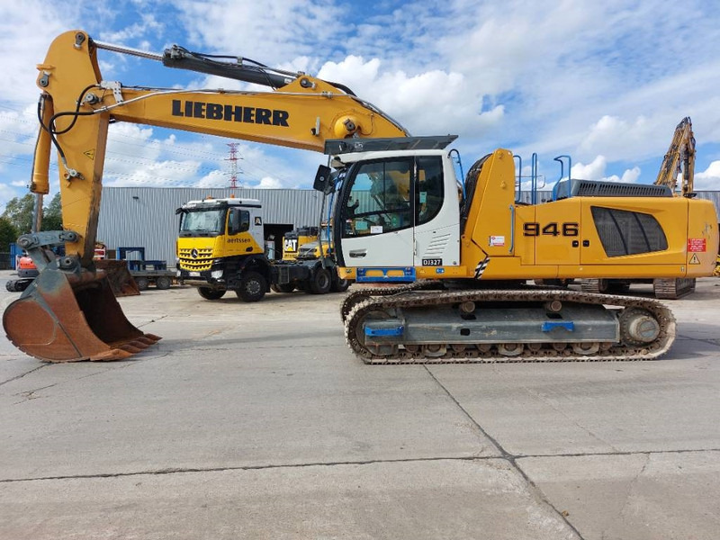 Liebherr R946LC (Lifting Cab) - Telakaivukone: kuva Liebherr R946LC (Lifting Cab) - Telakaivukone Liebherr R946LC (Lifting Cab) - Telakaivukone: kuva Liebherr R946LC (Lifting Cab) - Telakaivukone